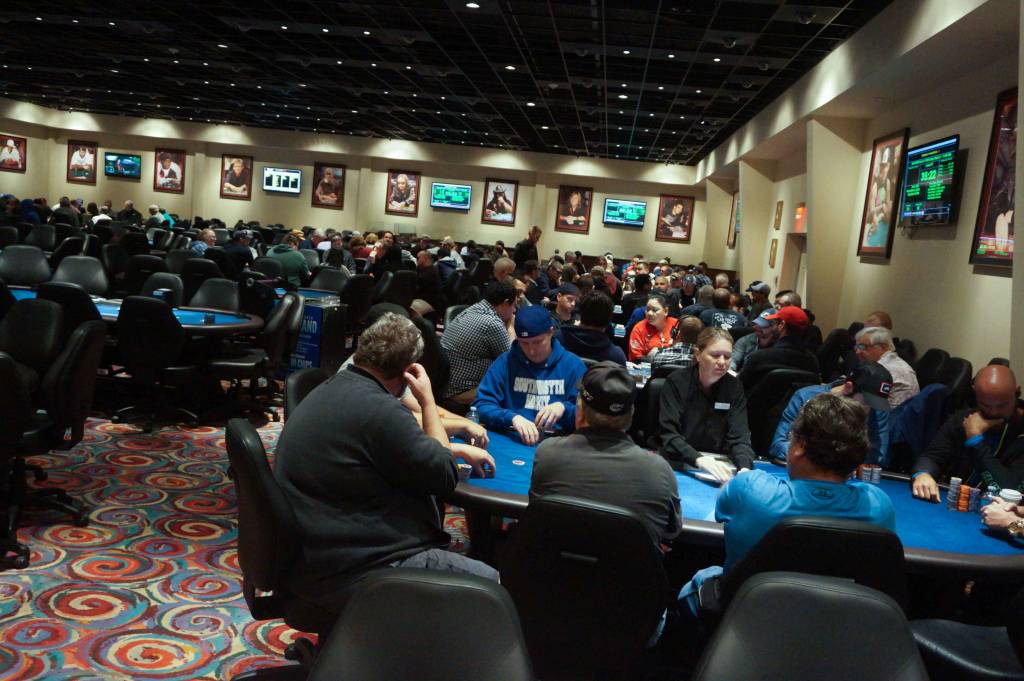 2016-winter-poker-open-00799
