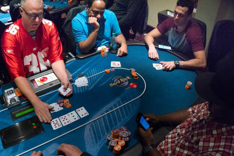 Praveen Challagundla (top, middle) puts Event 1 in the money