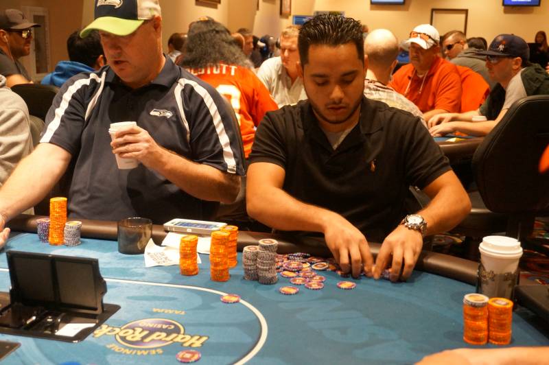 Start-of-day chip leader Chris Mitchell (Birmingham, AL)