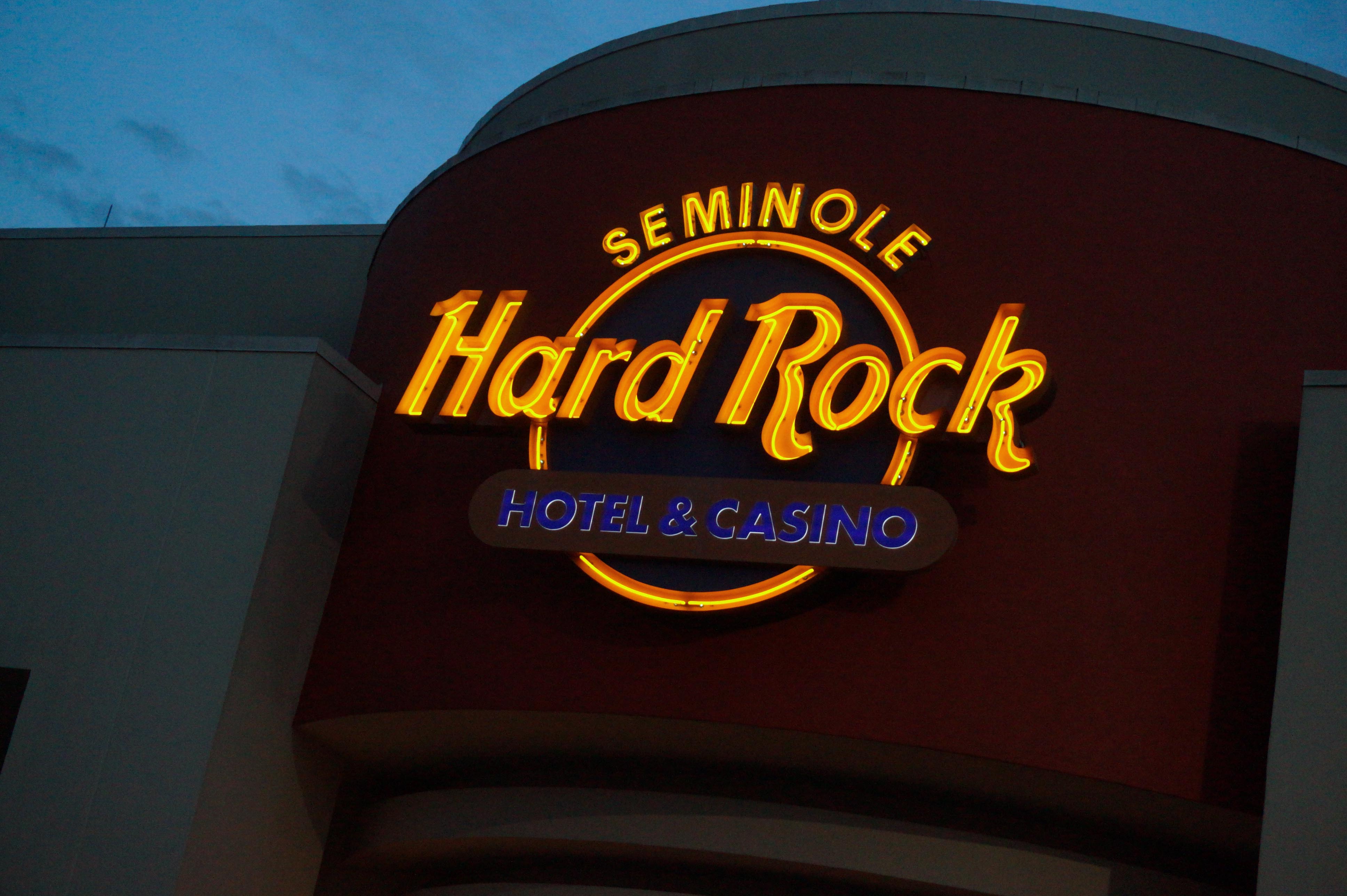Saturday s Play Winds Down Seminole Hard Rock Tampa Poker Saturday s Play Winds Down Seminole Hard Rock Tampa Poker
