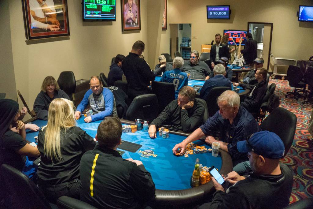 2016-wpo-event-1-two-tables