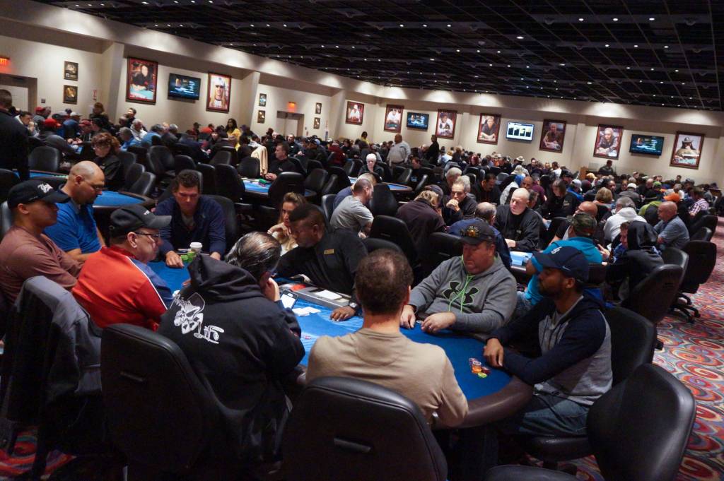 2016-winter-poker-open-00577